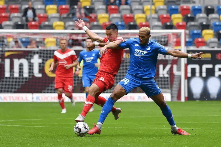 包含圣埃蒂安客场负于摩纳哥，连续两轮不胜的词条