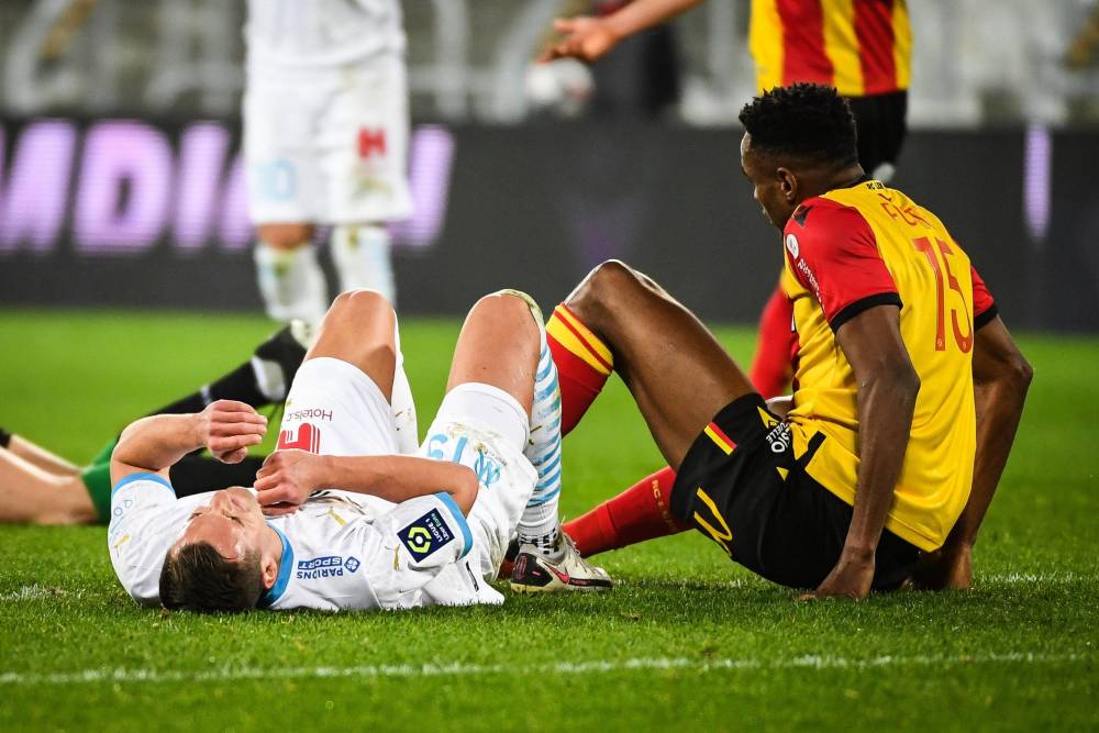 包含圣埃蒂安客场负于摩纳哥，连续两轮不胜的词条