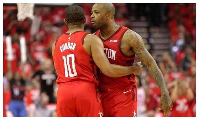 火箭队新核登场双核爆发带队取胜